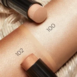 KIKO Milano Radiant Touch Creamy Stick Highlighter rozświetlacz w sztyfcie 100 Gold 10g