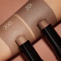 KIKO Milano Sculpting Touch Creamy Stick Contour sztyft do konturowania twarzy 200 Hazelnut 10g