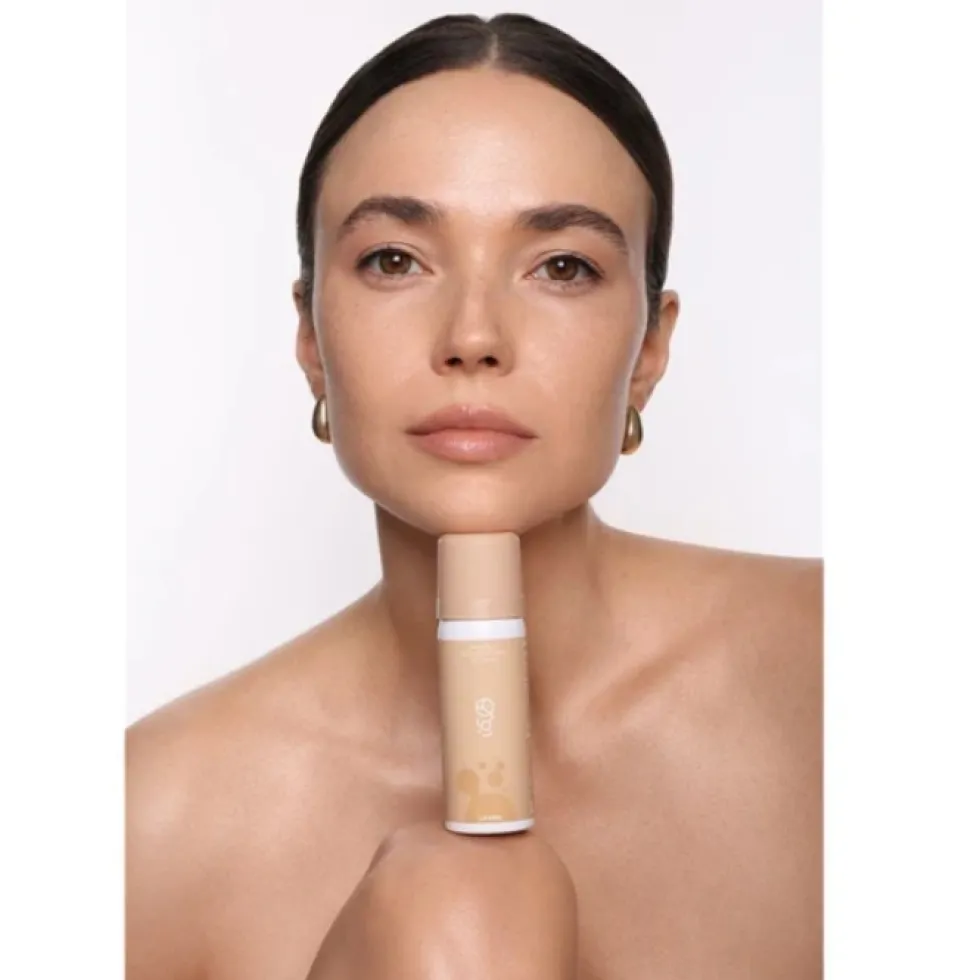 LOVRO Bubble Foundation podkład o napowietrzonej rozświetlającej formule 01 Ivory 50ml