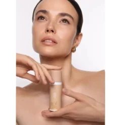 LOVRO Bubble Foundation podkład o napowietrzonej. rozświetlającej formule 03 Sand 50ml