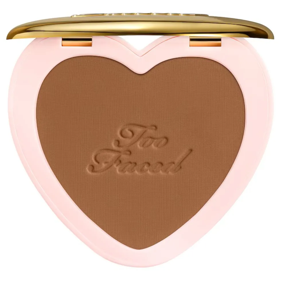 TOO FACED Born This Way Soft Blur utrwalający puder w kompakcie Deep 4.8g